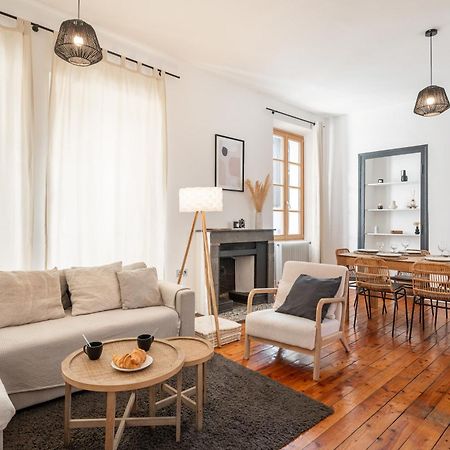 Appartement Spacieux Et Chaleureux Coeur De Ville Chambery Luaran gambar