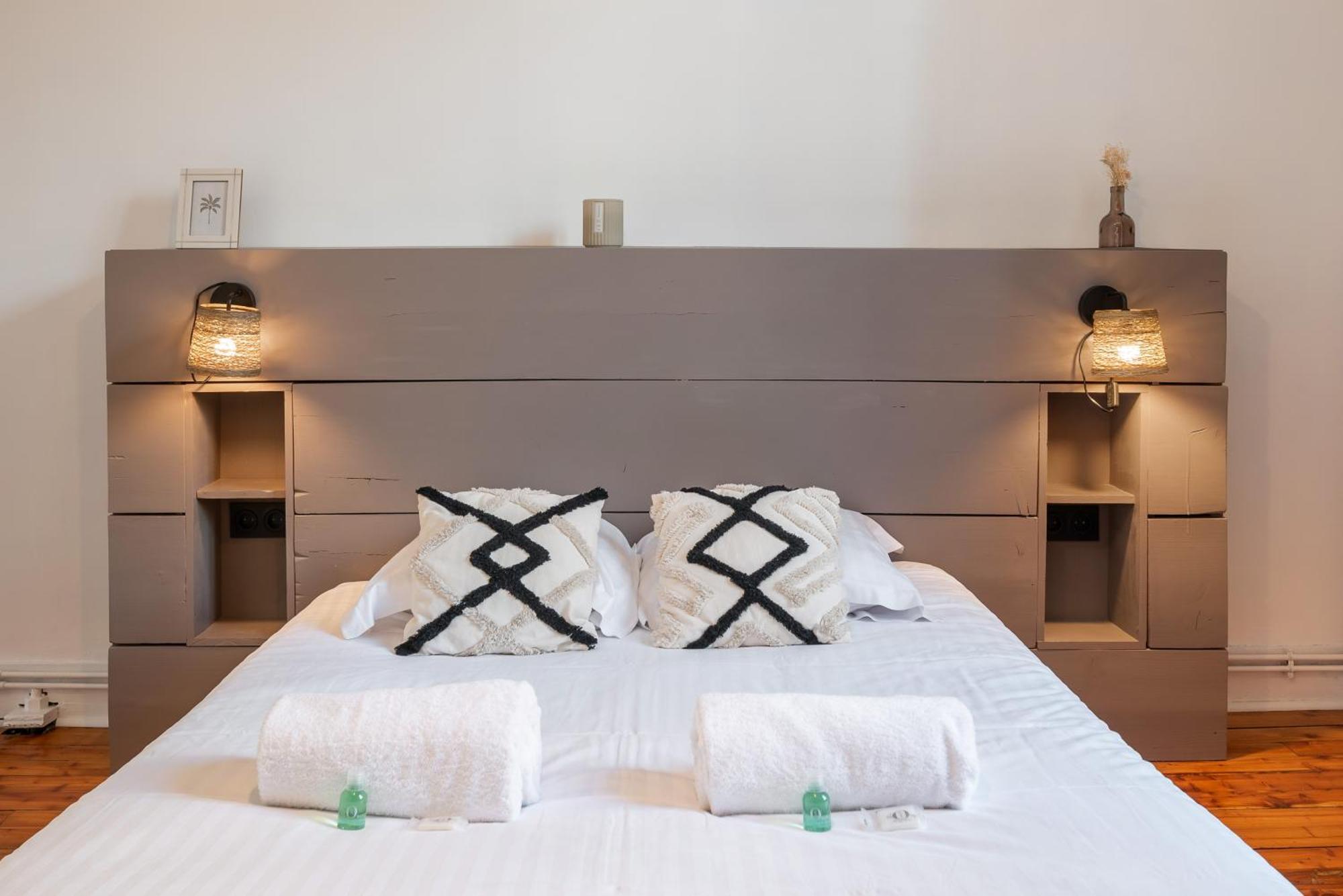 Appartement Spacieux Et Chaleureux Coeur De Ville Chambery Luaran gambar