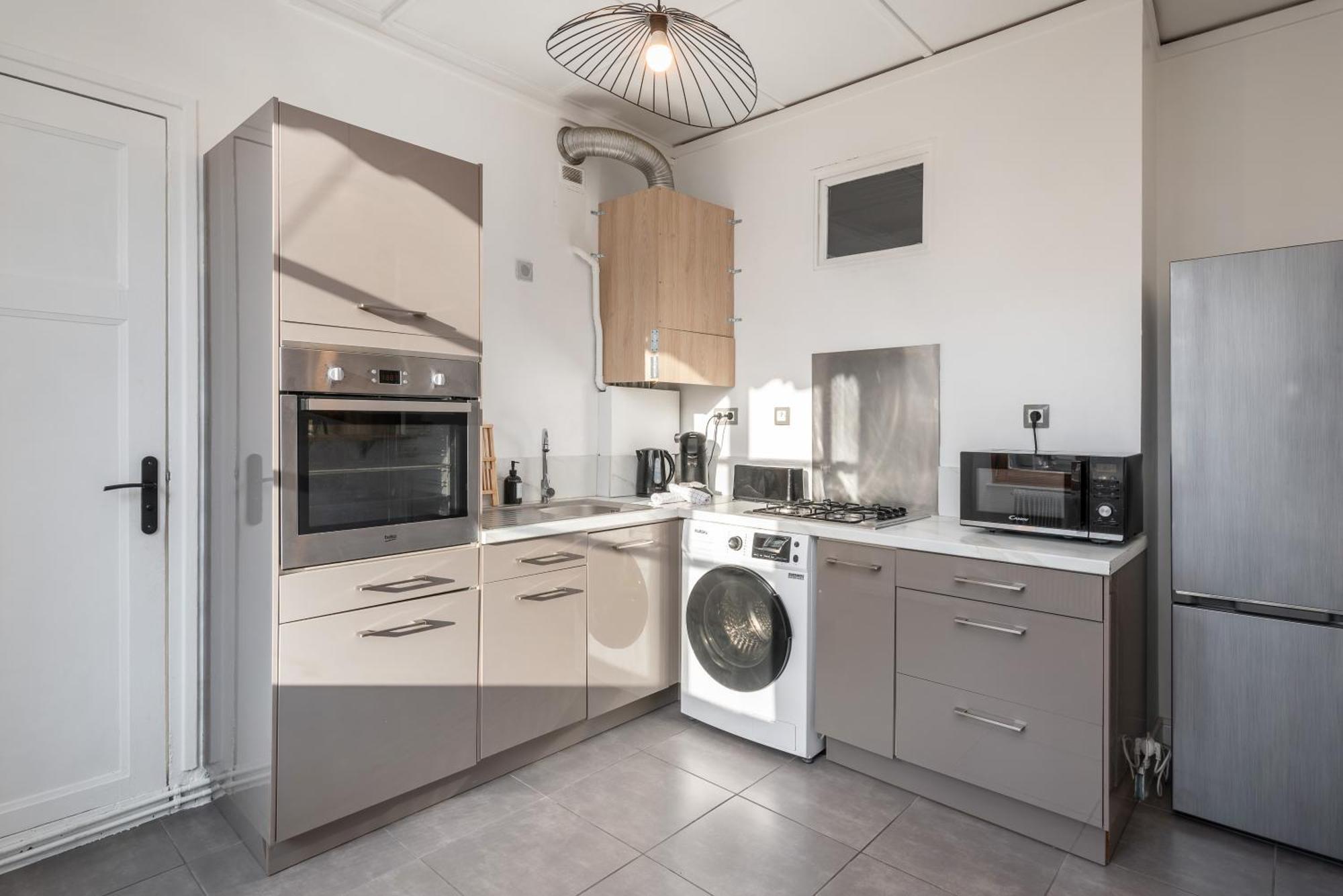 Appartement Spacieux Et Chaleureux Coeur De Ville Chambery Luaran gambar